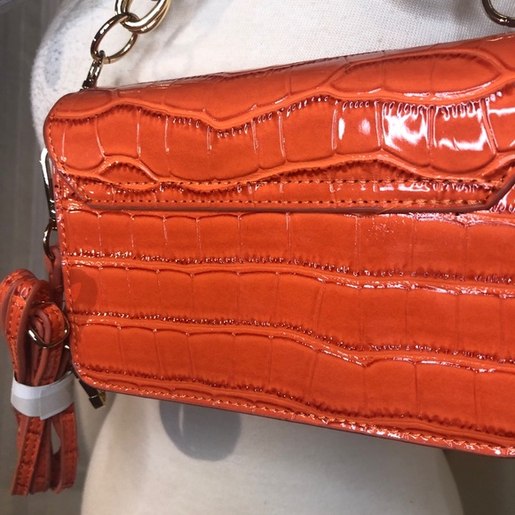 Asos faux croc crossbody  with tortoise shell ring shoulder strap - Picture 4 of 11